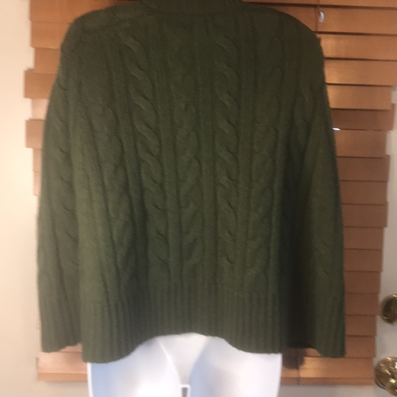 Banana Republic olive sweater poncho cape cable knit - Picture 6 of 7